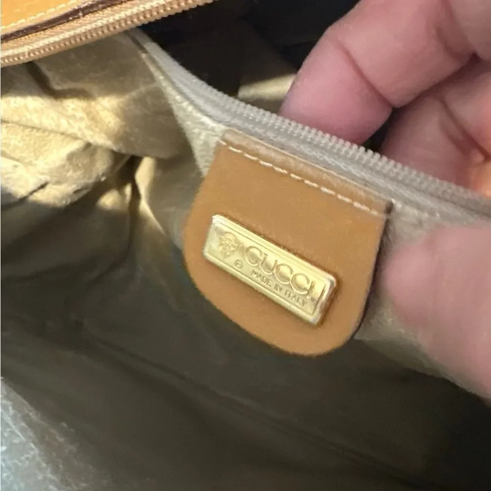 Gucci Beige Interior with Gold Accent